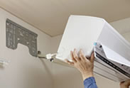 エアコン取付・取り外し